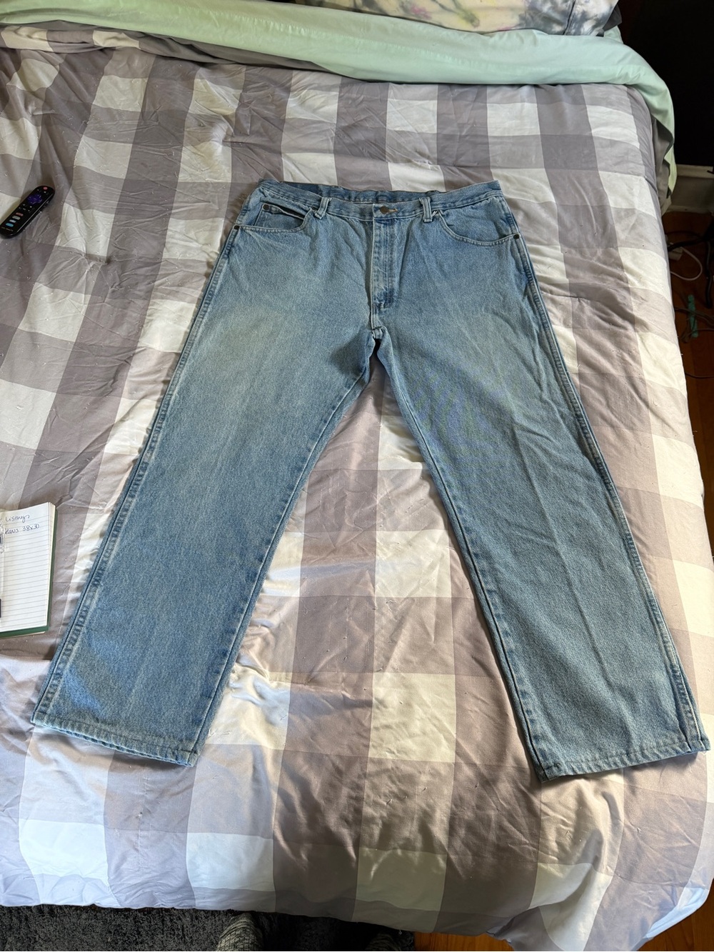 Wrangler 38x30 Light Wash Men’s Straight-Leg Jeans